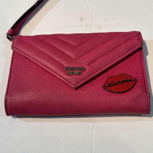 Victoria Secrets Pink wallet purse With Handle And Lips - Picture 1 of 3